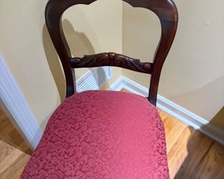 Accent chair
