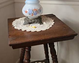 Hurricane lamp
