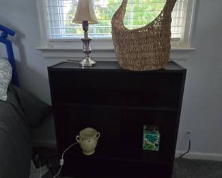 Small bookcase, lamp
