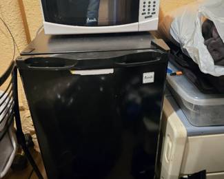 Mini fridge & microwave