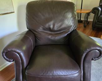Natuzzi leather recliner, so comfortable!
