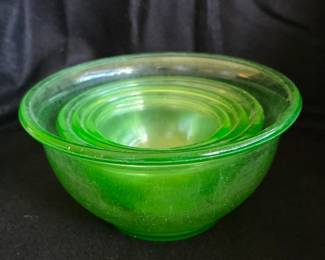 Anchor Hocking Uranium Glass Mixing Bowls, Set of 4