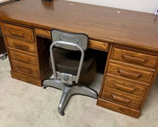 Vintage Oak Executive Desk with Carved Drawer Pulls