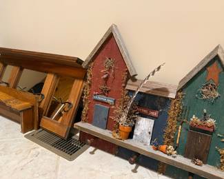 Rustic Wooden Wall Decor Set (Coat Rack and Decorative Birdhouses)