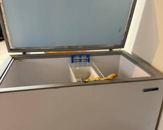 Whirlpool Chest Freezer
