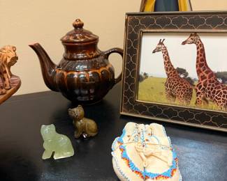 Vintage Ceramic Giraffe Teapot