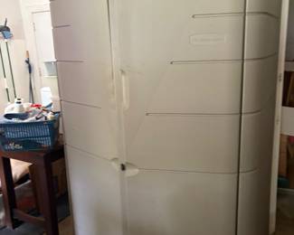 outdoor storage cabinet