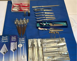 Lot 21: Assorted Silverplate Flatware and Serving Utensils