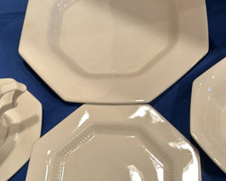 Lot 38: Independence Ironstone #500 White Pattern 20-Piece Dinnerware Set