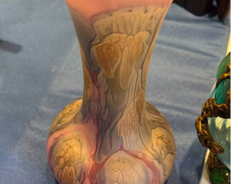 Lot 100: Two Decorative Art Glass Pieces