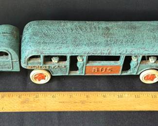 Lot 5: Vintage Kenton Hardware Cast Iron Bus from Word's Fair