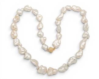 Lot 57 18k White Gold and Diamond Clasp, Biwa Pearl Necklace