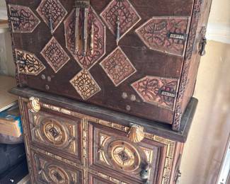 17th century Spanish Bargueno desk