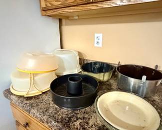Bundt pans 
