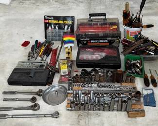 Mechanics Hand Tool Lot  Sockets, Ratchets, Screwdrivers, Allen Keys and More.
