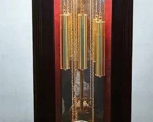 Howard Miller Nottingham Grandfather Clock Nice