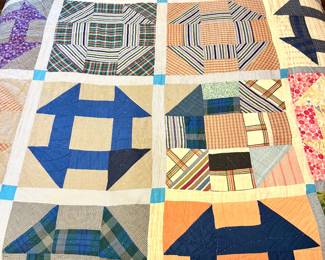 Vintage Handmade Quilt Full Size