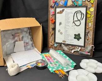 14CT644Art Supplies And Fun Artsy Frame