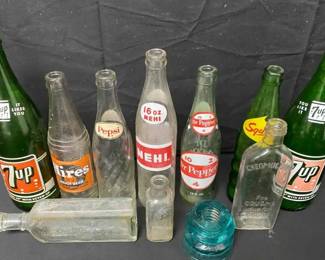 14CT602Vintage Bottles