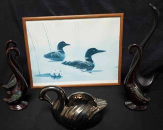 14CT221RSwan Figurines And More