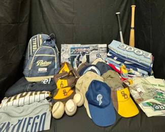 14CT613Padres Memorabilia