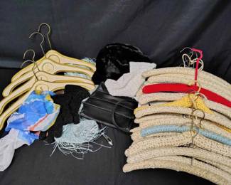 14CT366RWomens Accessories Mystery Lot