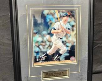 14CT630Official MLB Mickey Mantle 7 New York Yankees Photo