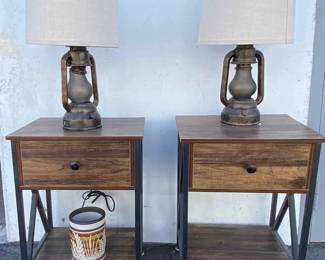 14CT600Lamps and Side Tables