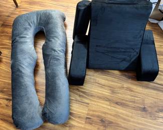 Body pillow & Reading pillow