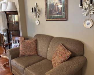 Great loveseat