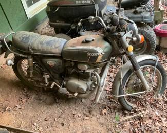 Vintage Honda CB350 Motorcycle Project Bike