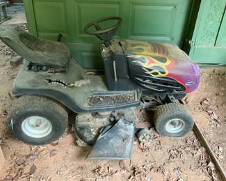 Riding Lawn Mower with Briggs  Stratton 16.5 HP OHV Engine