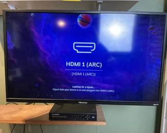Hisense Roku Flat Screen Television with Floureon DVR