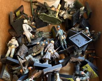 plastic toy soldiers