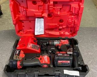 Milwaukee M18 FUEL 18V Lithium-Ion Brushless Cordless Hammer Drill