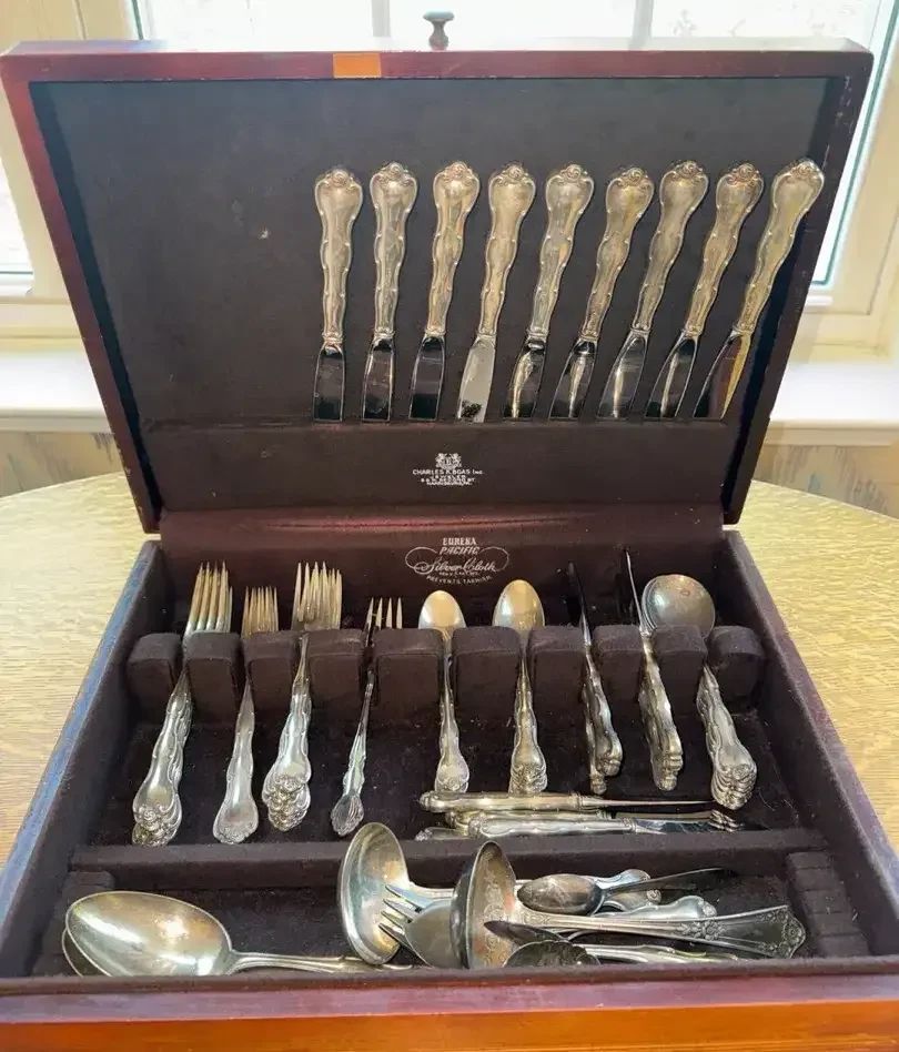 01 Gorham Sterling Silver Rondo Flatware Set 41Pc w, Wooden Chest AND Par Plate, Silver Plate MORE