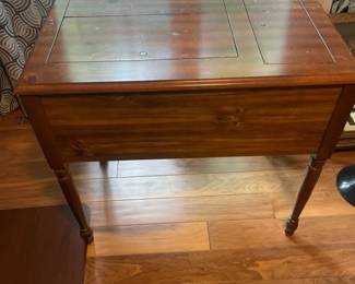 Singer Sewing Machine Cabinet Desk
