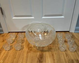 L.E. Smith Crystal Punch Set Made in USA