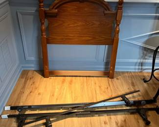 Wooden Headboard With Metal Mattress Frame