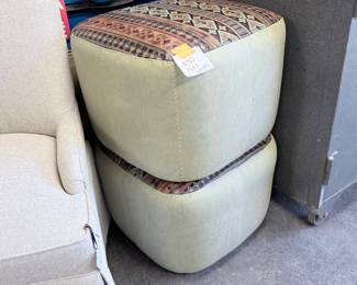 Pouf