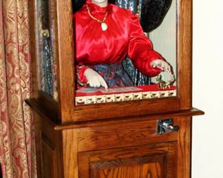 Antique Gypsy Fortune Teller Automaton (Cira 1950)