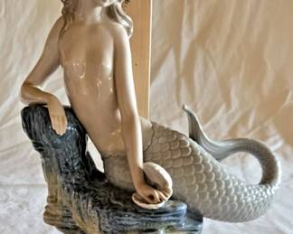 Lladro Lladró #1378 Mermaid Figurine Elegant Porcelain Sculpture Spain