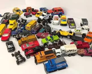CT021 48 Matchbox and Hot Wheels Cars