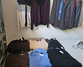 Cashmere Men's Sweaters Armani Suit and Ties