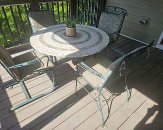 42 round Outdoor Set
