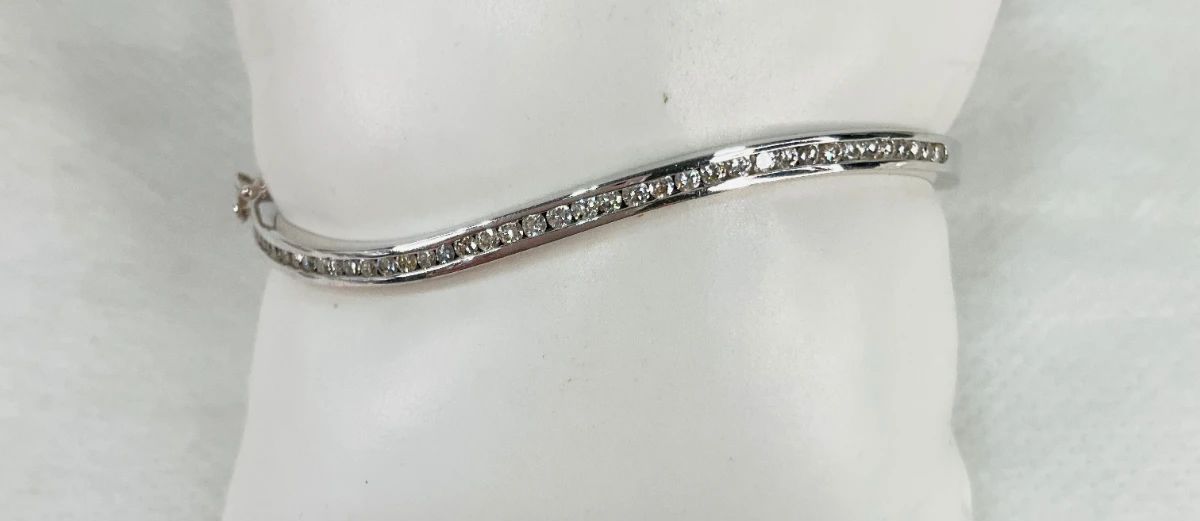 14K White Gold Diamond Bracelet