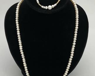Pearl Necklace & Bracelet