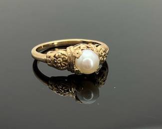 Gold Pearl Ring