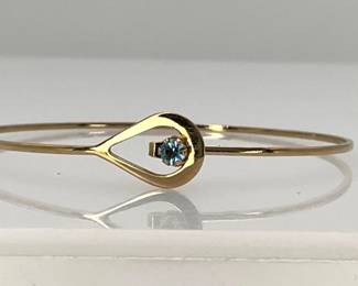 Gold Tone Avon Bracelet