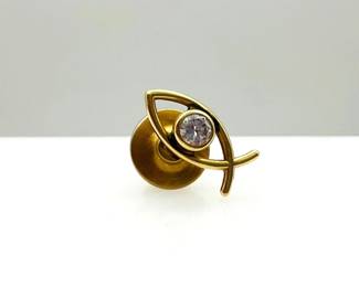 Fish Pin with Diamond
